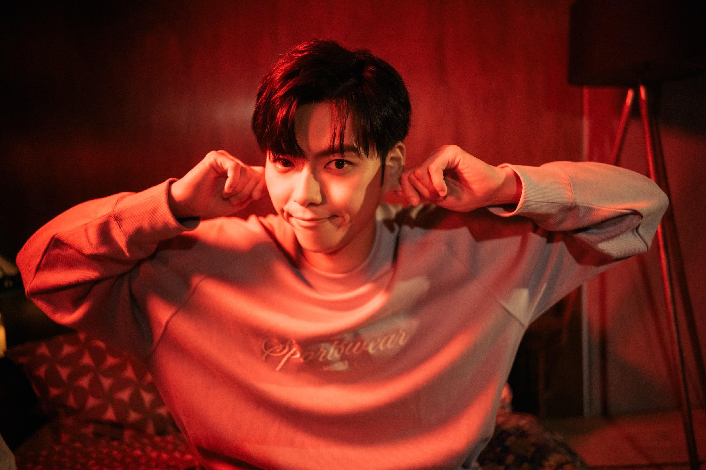 郭嘉駿193新歌《B出口》唱盡香港愛情面貌。