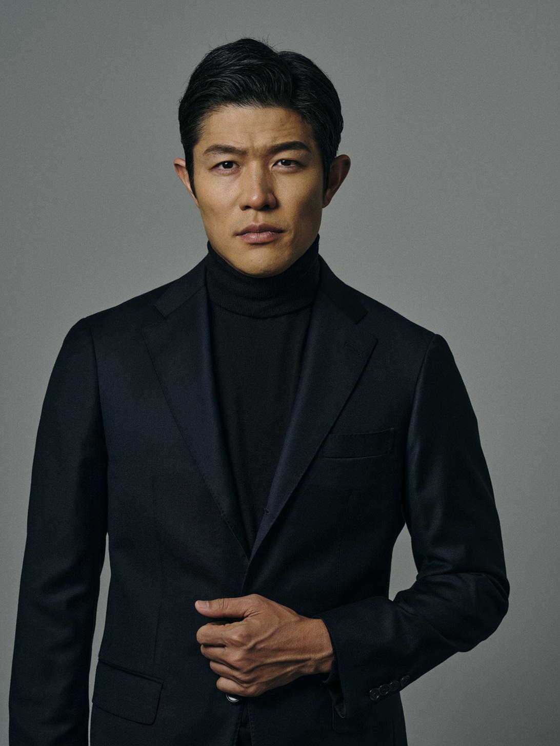 鈴木亮平形象多變,能駕馭不同的角色。