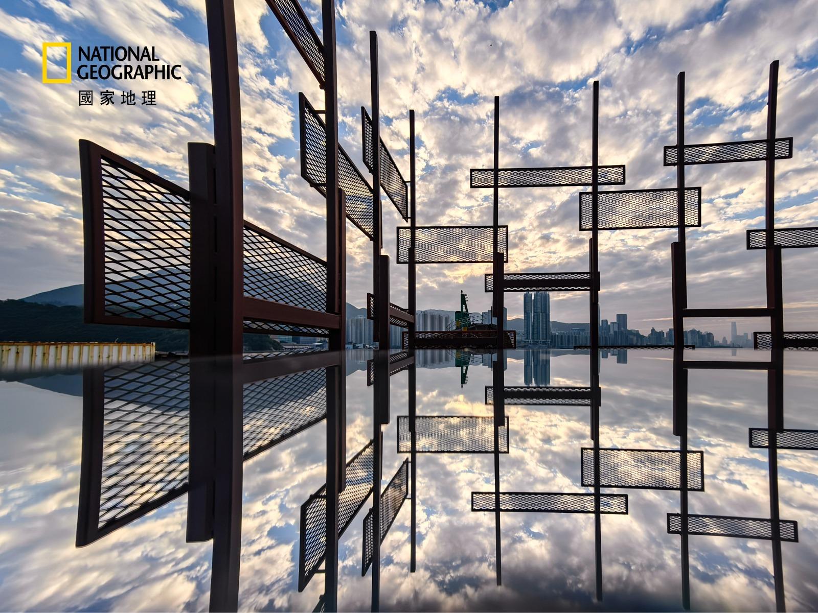 手機組佳作/得獎者:陳石靈/作品名稱:舊貌蛻變景象躍升