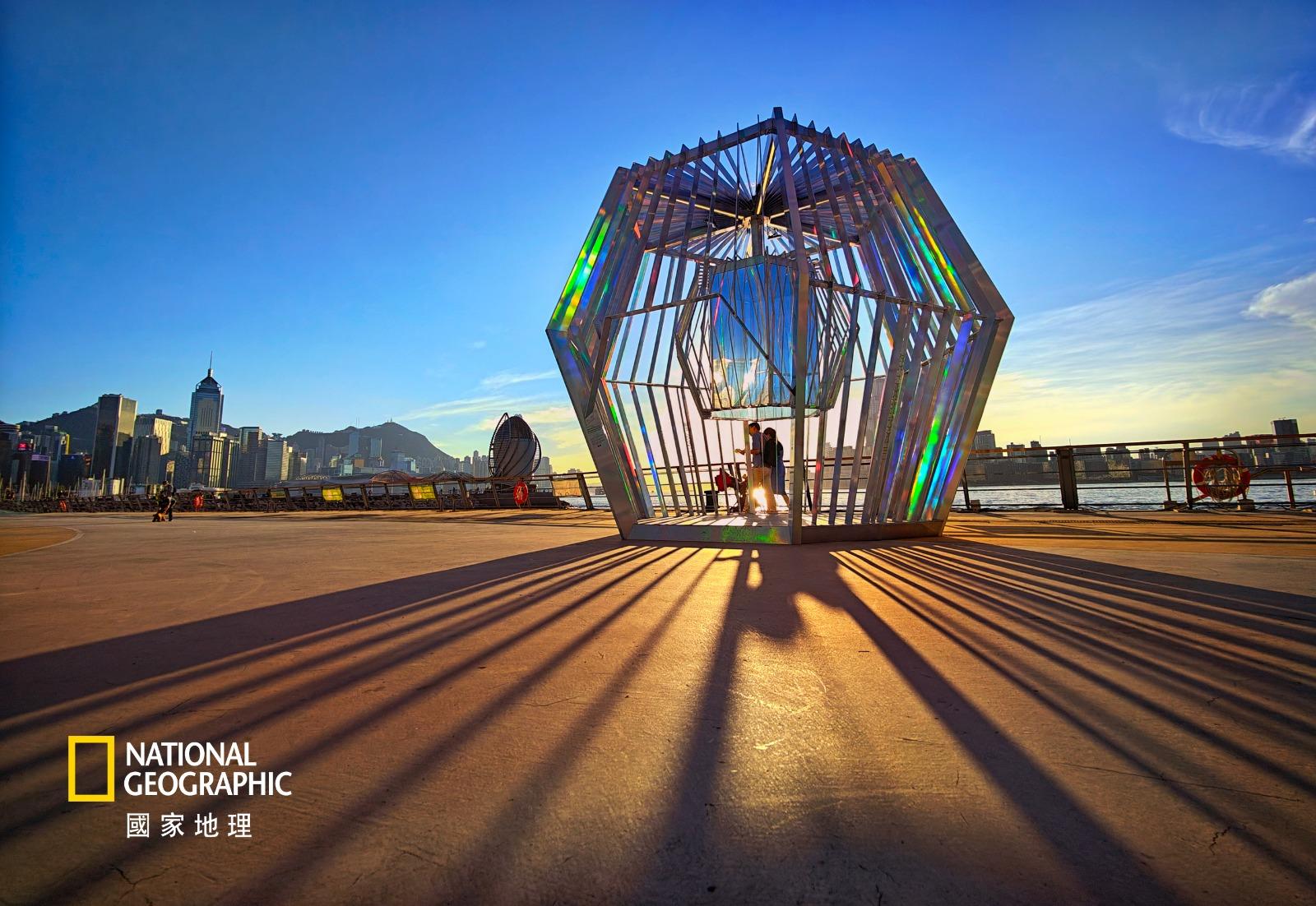 手機組佳作/得獎者:丁耀良/作品名稱:美麗的籠