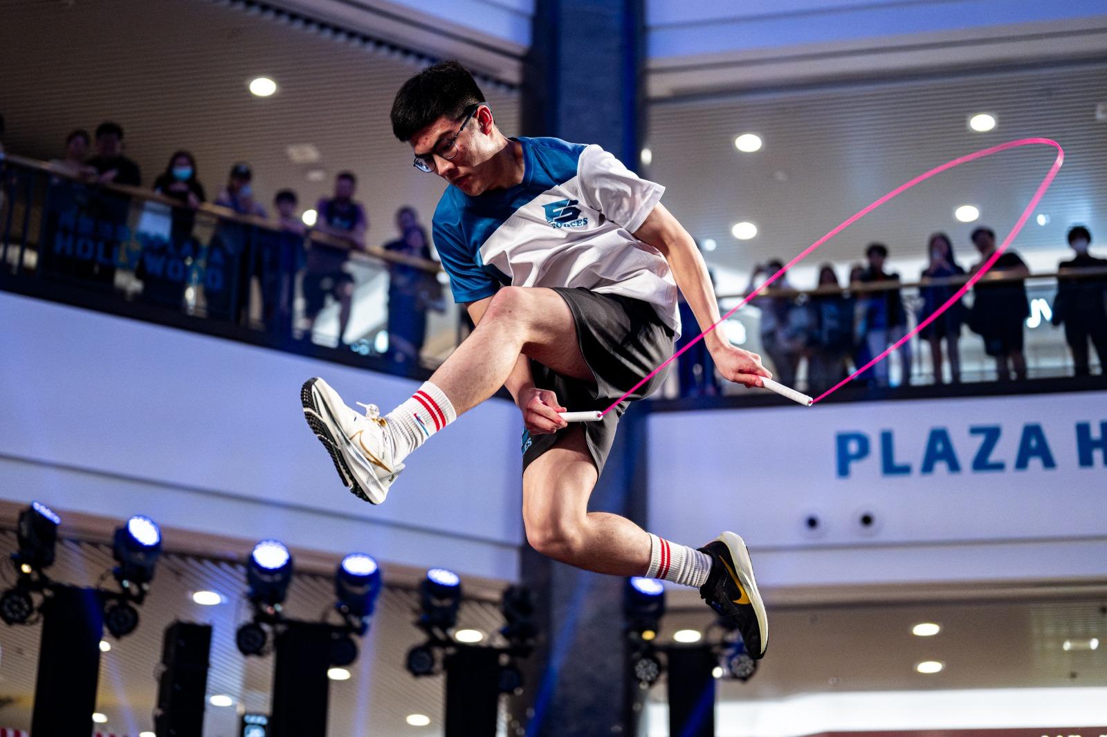 香港個人全能跳繩公開賽 2024,荷里活廣場現場氣氛熱烈