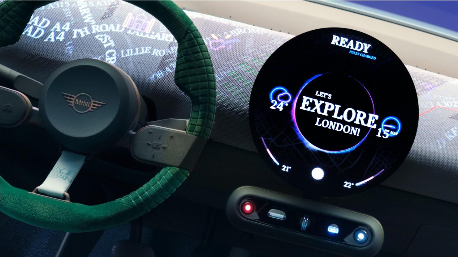 Aceman概念車中儀錶板以滑浪板作靈感,並有不同模式的動畫投影,配上新設計的軚盤及按鍵,設計感十足。