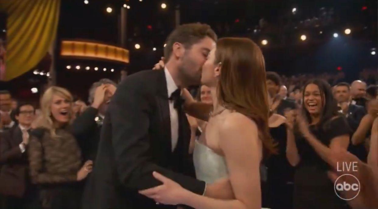 愛瑪史東靠《可憐的東西》大熱再奪最佳女主角!