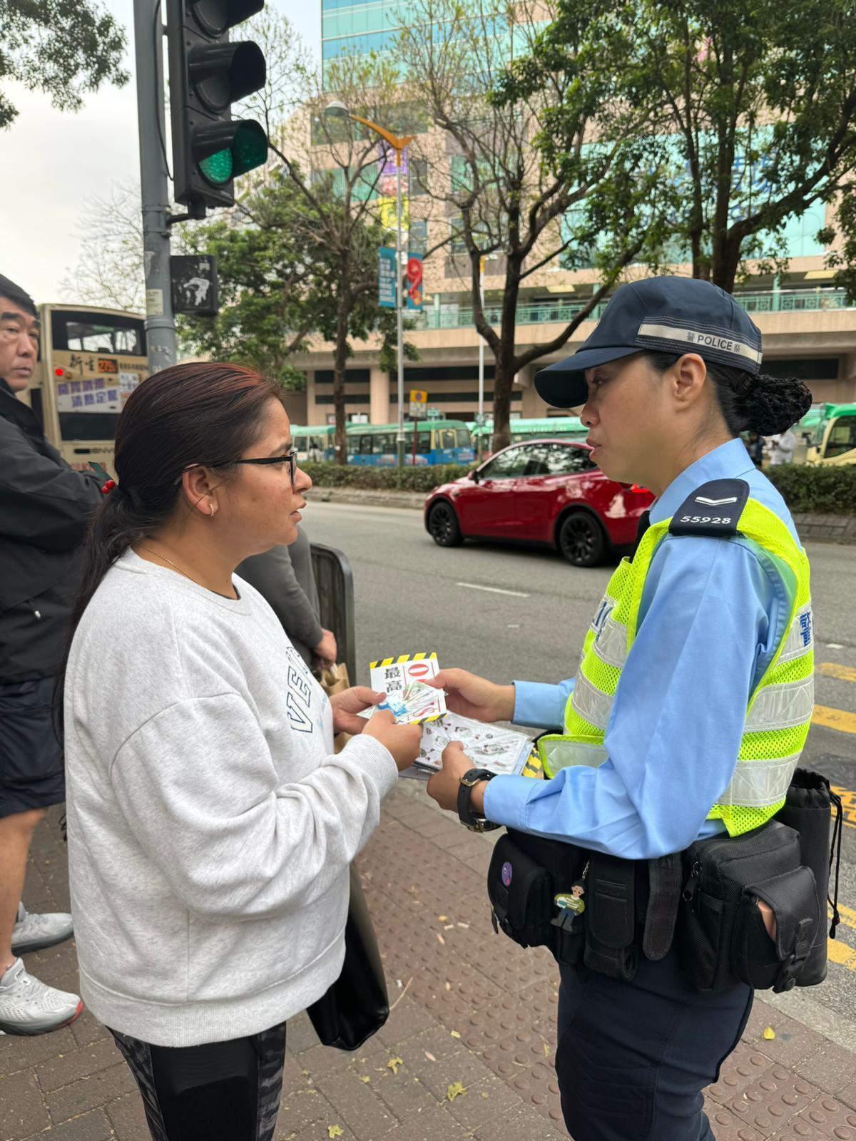 警方下周一起全港打擊違例駕駛。