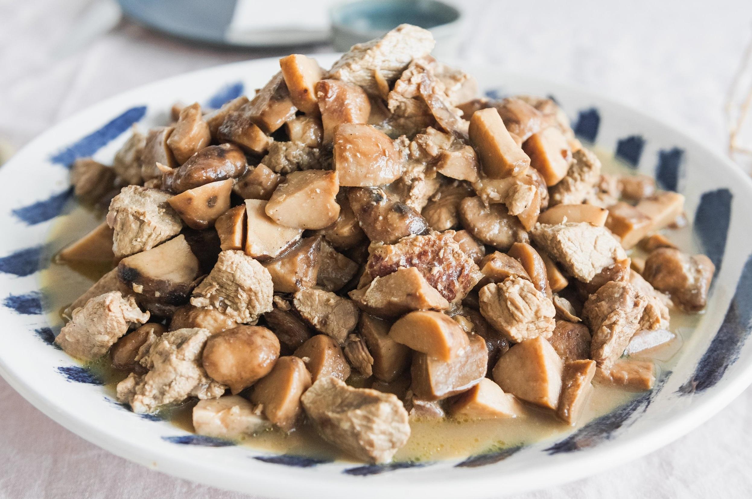 以沙漠松露烹調的菜餚。(互聯網)