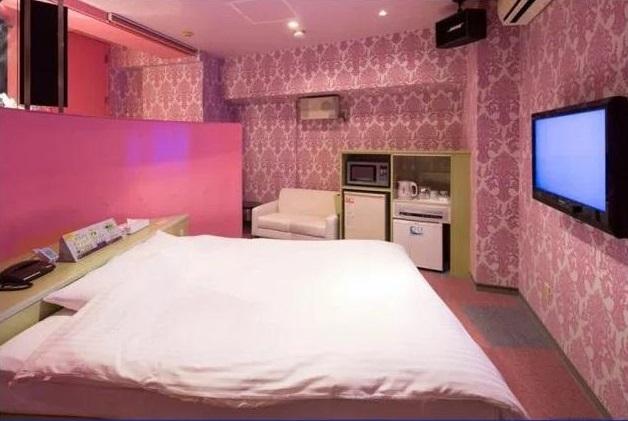 案發情侶酒店的房間模樣。(資料圖片)