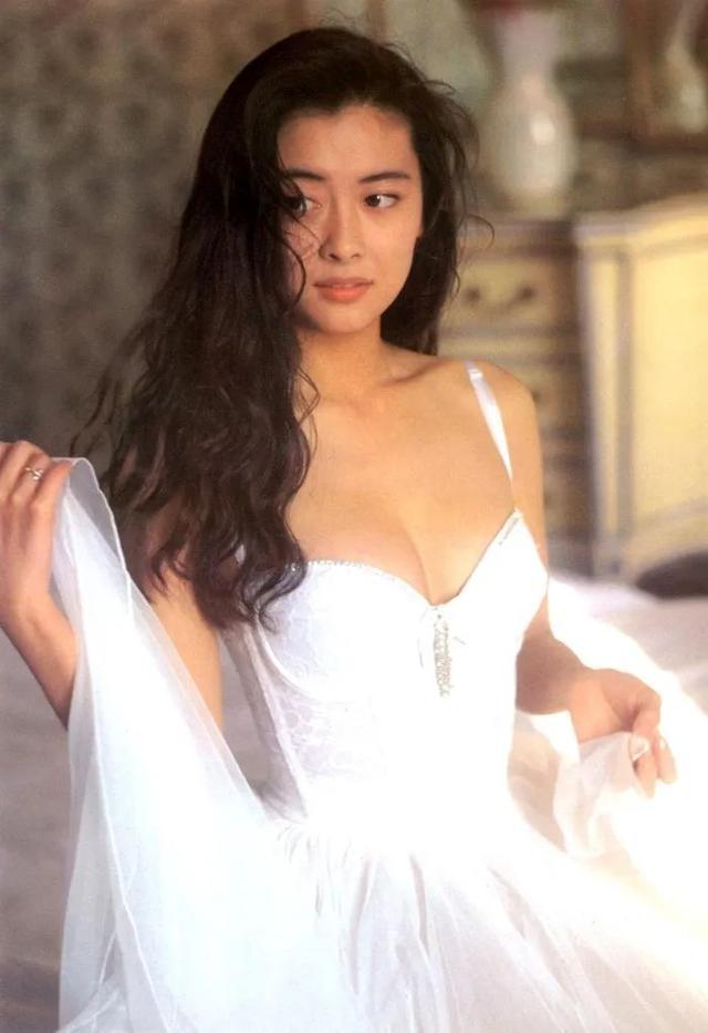 中山美穗曾經風靡萬千少男。