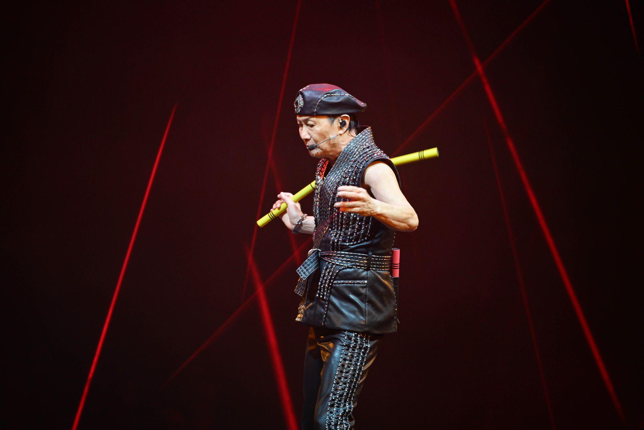 「許冠傑最緊要好玩演唱會2024」舉行首場,全場爆滿。