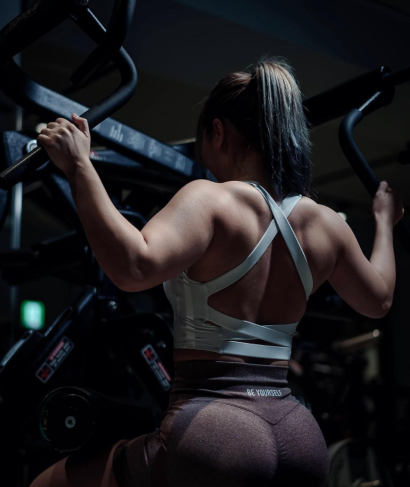 日本28歲AV女優Chanyota(本名:與田美咲),出道前曾是一名派出所員警