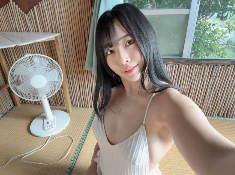 日本28歲AV女優Chanyota(本名:與田美咲),出道前曾是一名派出所員警