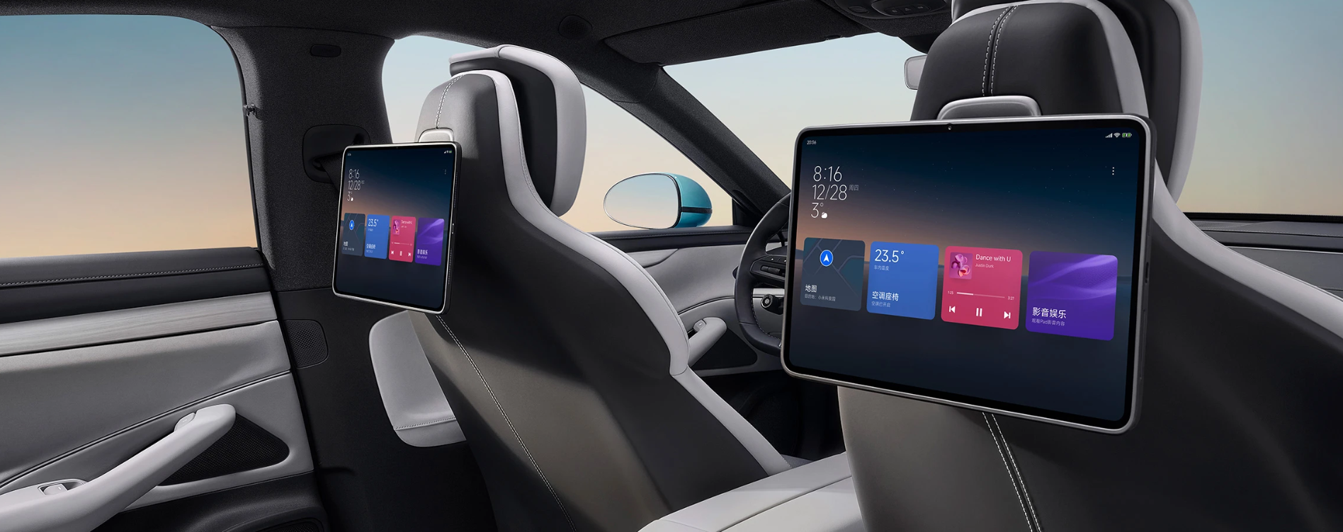 後座有兩個小米Pad 6s Pro,亦可接駁iPad。