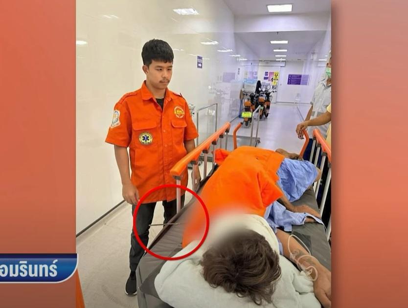 蘇吉特送院時,後腦插著魚叉。(互聯網)