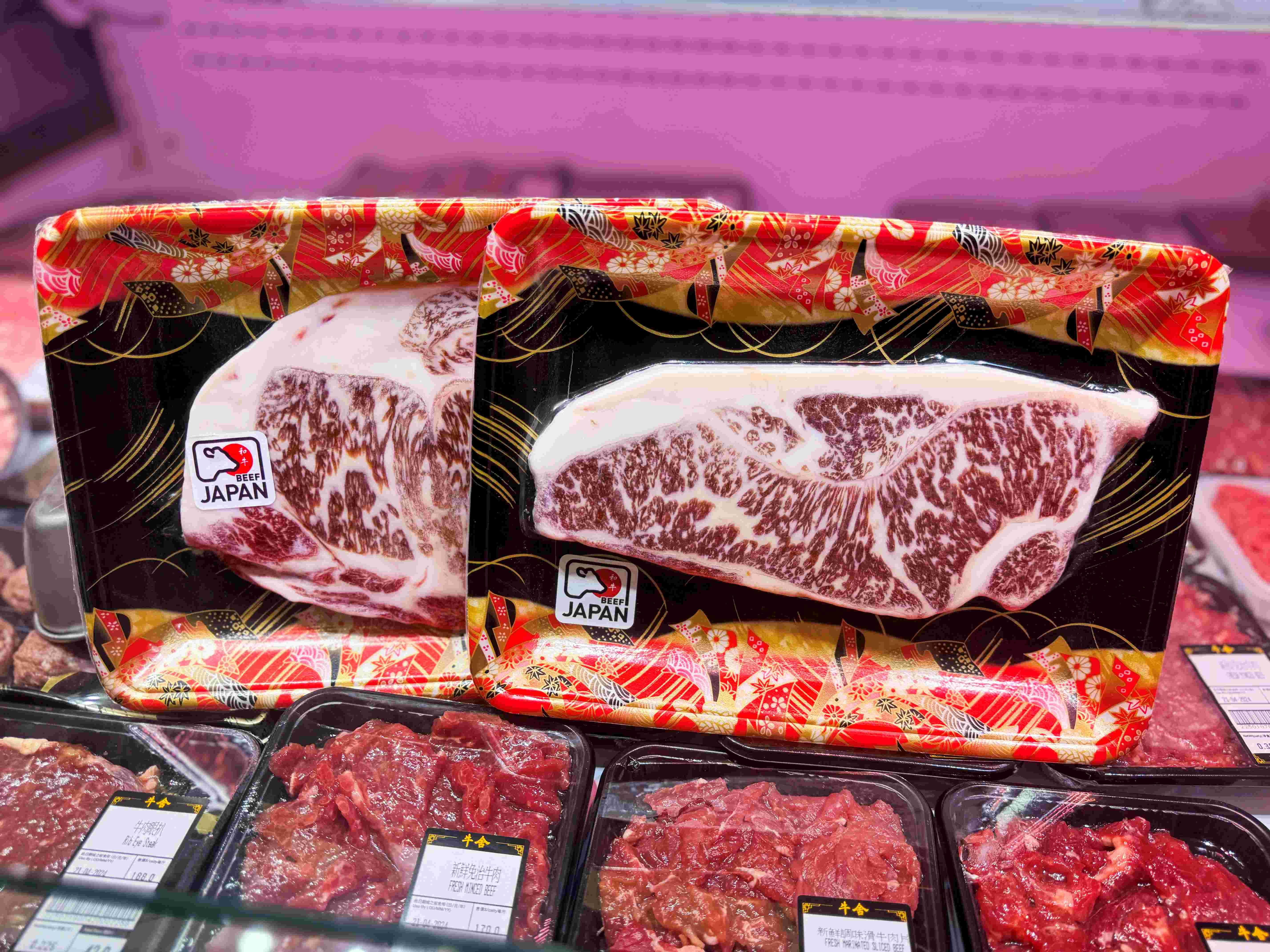 【牛舍 套餐優惠】 日本A3和牛肉眼 日本A3和牛西冷 激荀價$350/2塊 (原價$458/2塊) 購買地點:香港街市 – 牛舍