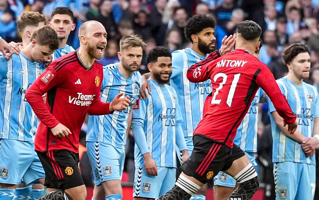 英格蘭足總盃|曼聯靠12碼勝高雲地利入決賽 加時險遭絕殺獲VAR「腳趾甲」越位打救(附比賽精華)