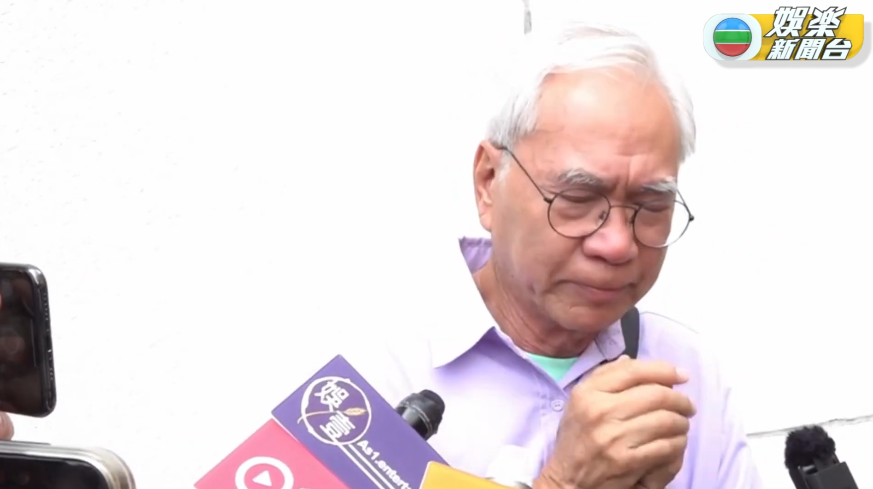 李龍基離開法庭時接受訪問。 (娛樂新聞台截圖)