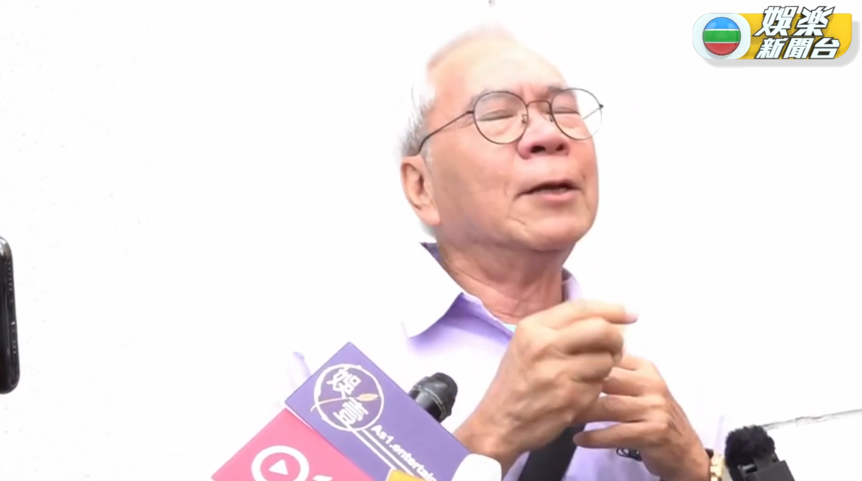 李龍基期間表現激動。 (娛樂新聞台截圖)