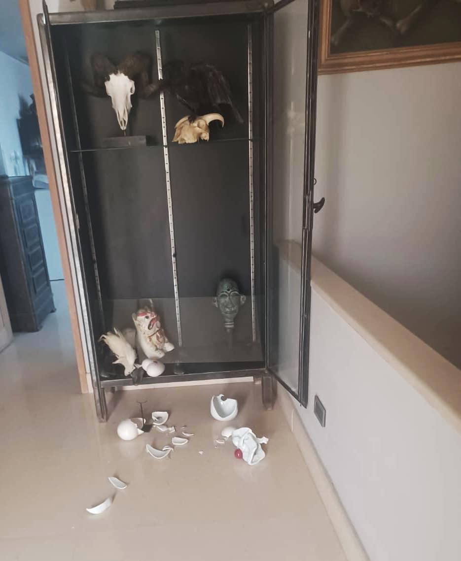 柯震東父親在社交平台貼出家中的情況。