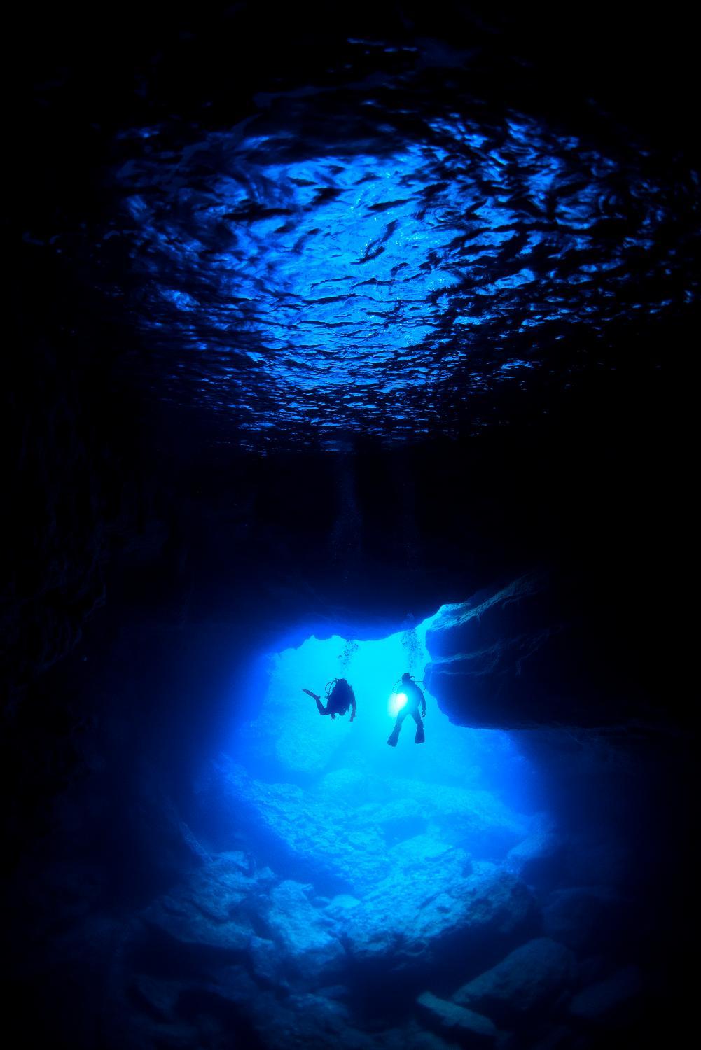 藍洞(圖片由馬里亞納觀光局提供)