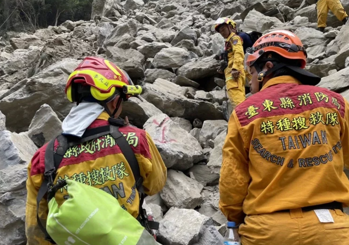 在砂卡礑步道,發現大石下有兩具遺體。(網上圖片)
