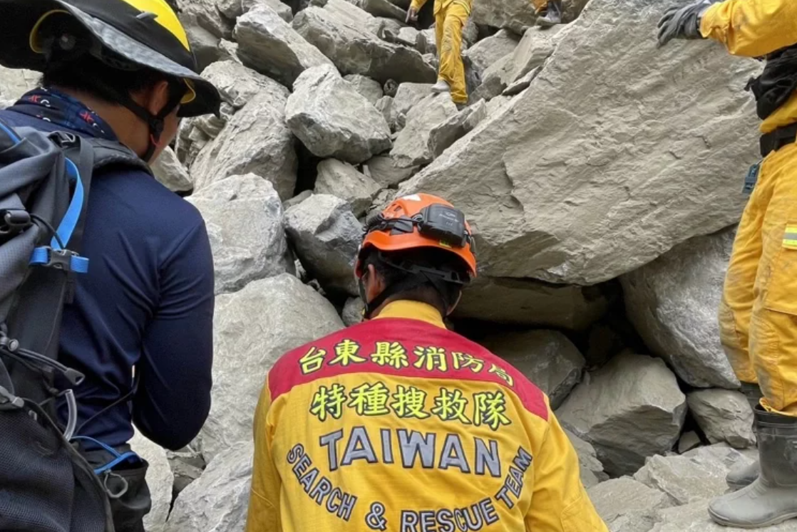 在砂卡礑步道,發現大石下有兩具遺體。(網上圖片)