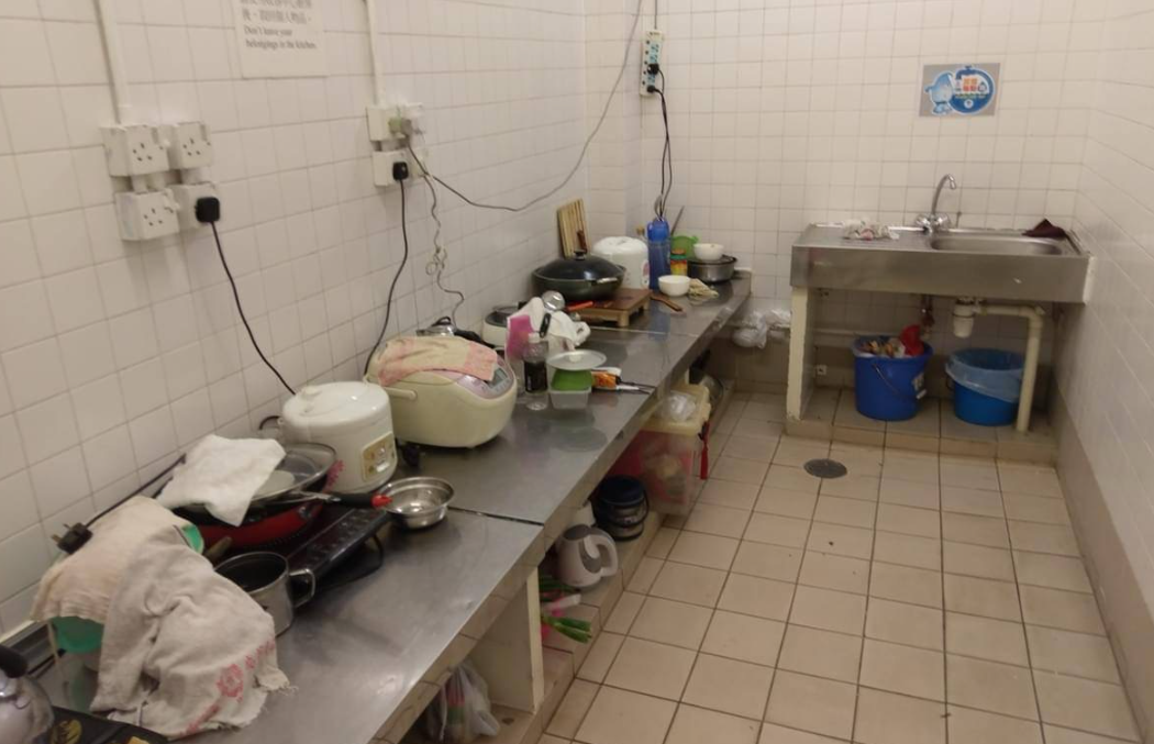 關注安置政策連線調查發現,受政府執法影響的不適切居所居民,若遇政府執法取締居所,七成不願入住中轉屋。