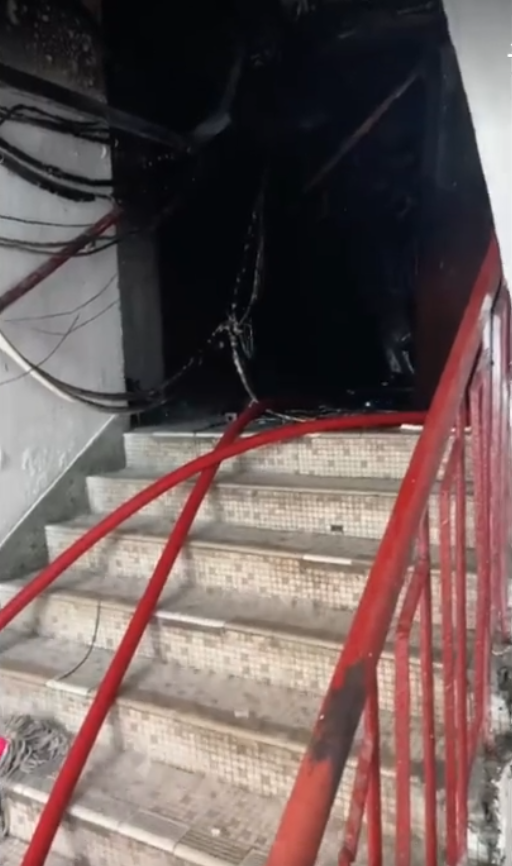 華豐大廈多名大廈住戶事後於社交平台公開火警現場。(影片截圖)