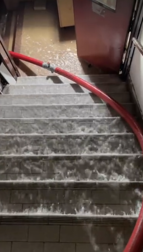 華豐大廈多名大廈住戶事後於社交平台公開火警現場。(影片截圖)