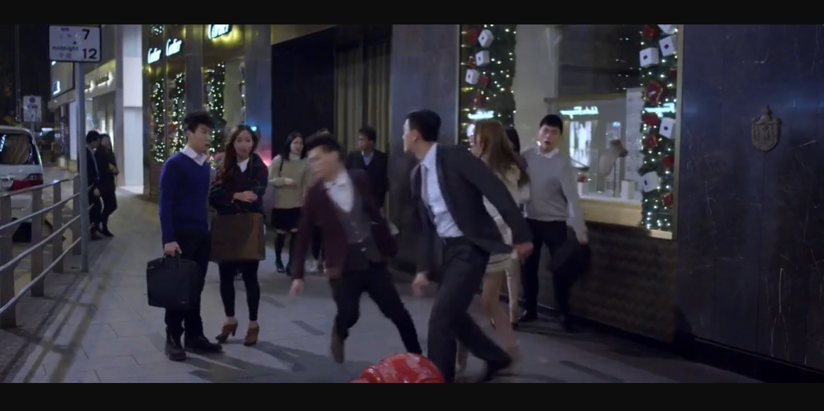 吳保琦在《男人唔可以窮》扮演鄧麗欣的同事。