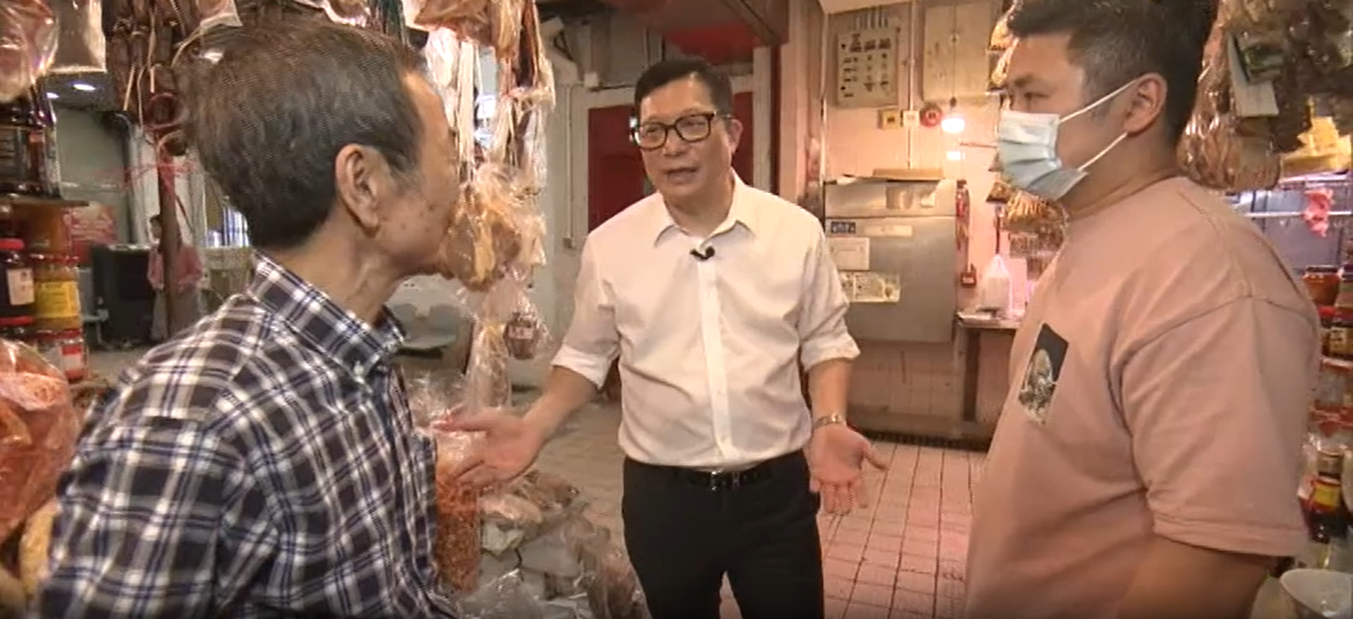 23條立法|鄧炳強到街市緊捉檔主玉手解說 指立法後拍拖都穩陣啲|Ray Online