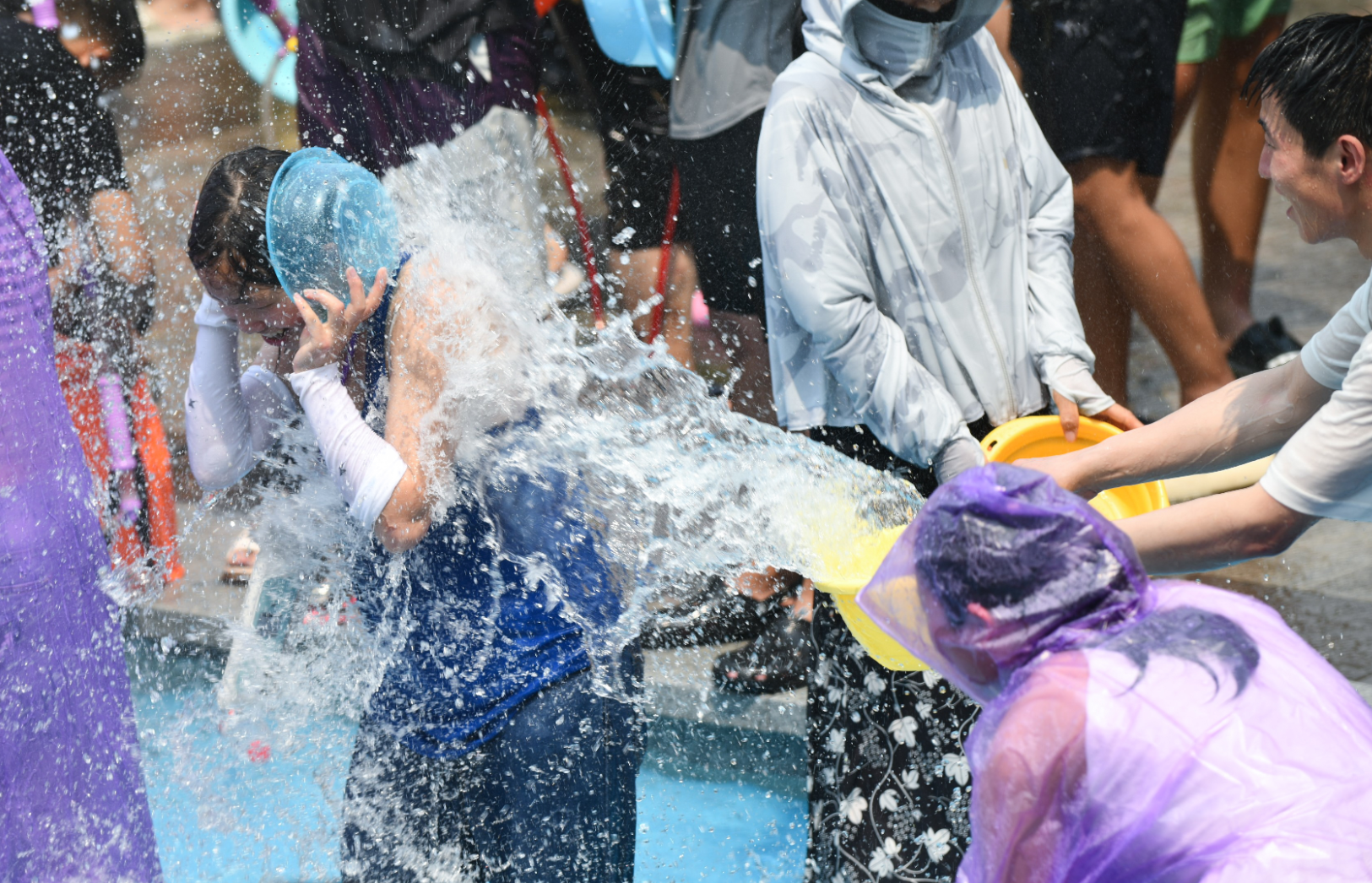 雲南潑水節(新華社)