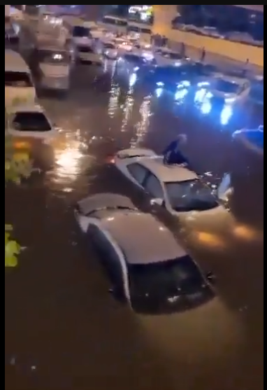 多處水浸令交通受影響(影片截圖)