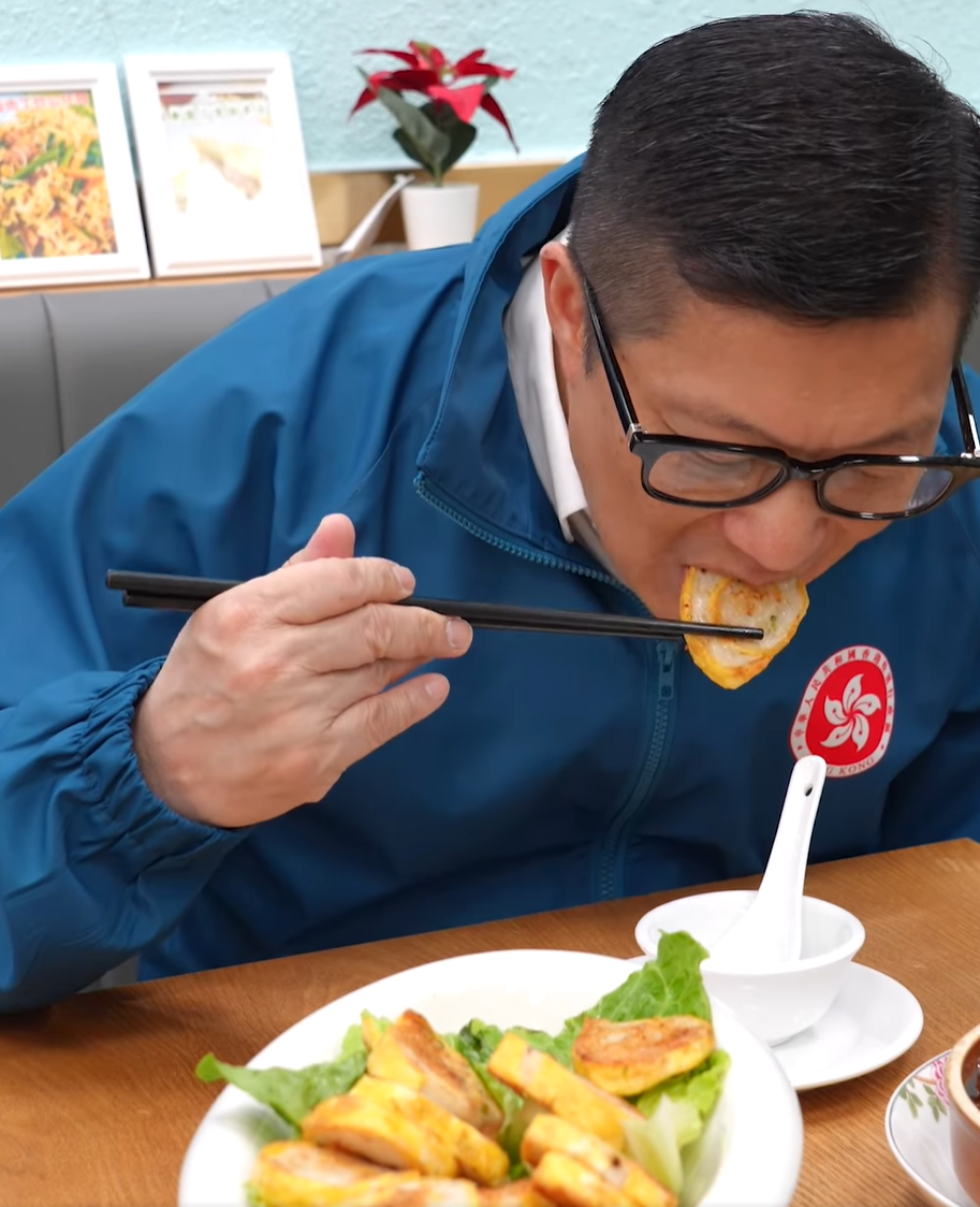 保安局局長鄧炳強在社交平台介紹另一間位於沙頭角的地道客家菜餐廳。(鄧炳強FB)