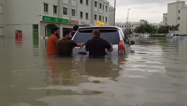 杜拜暴雨