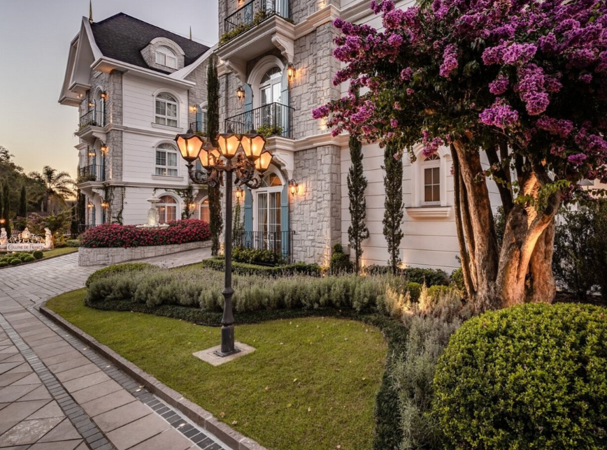 第1位︰巴西Hotel Colline de France第1位︰巴西Hotel Colline de France