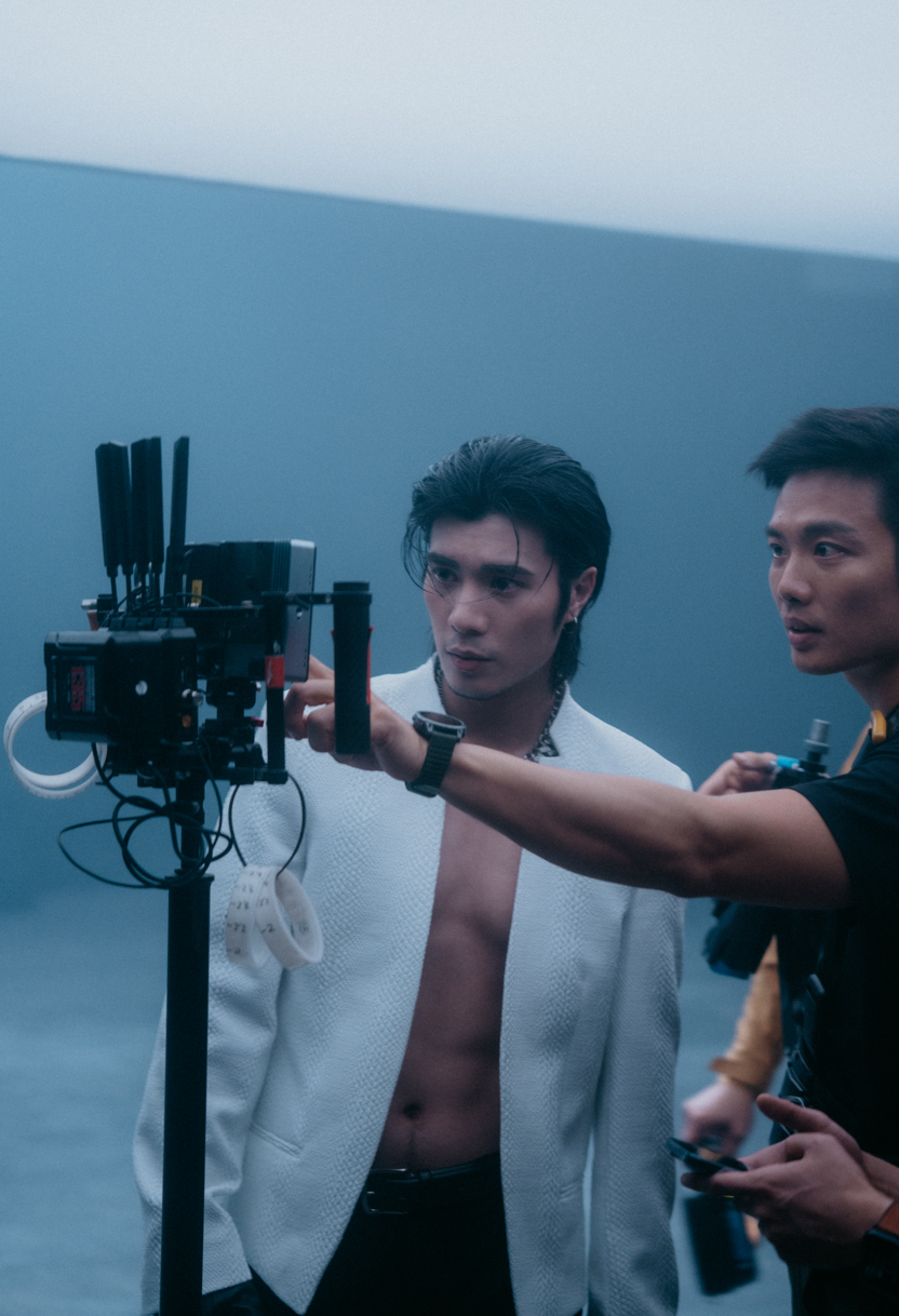 Yan Ting一直有為自己的歌曲執導MV。