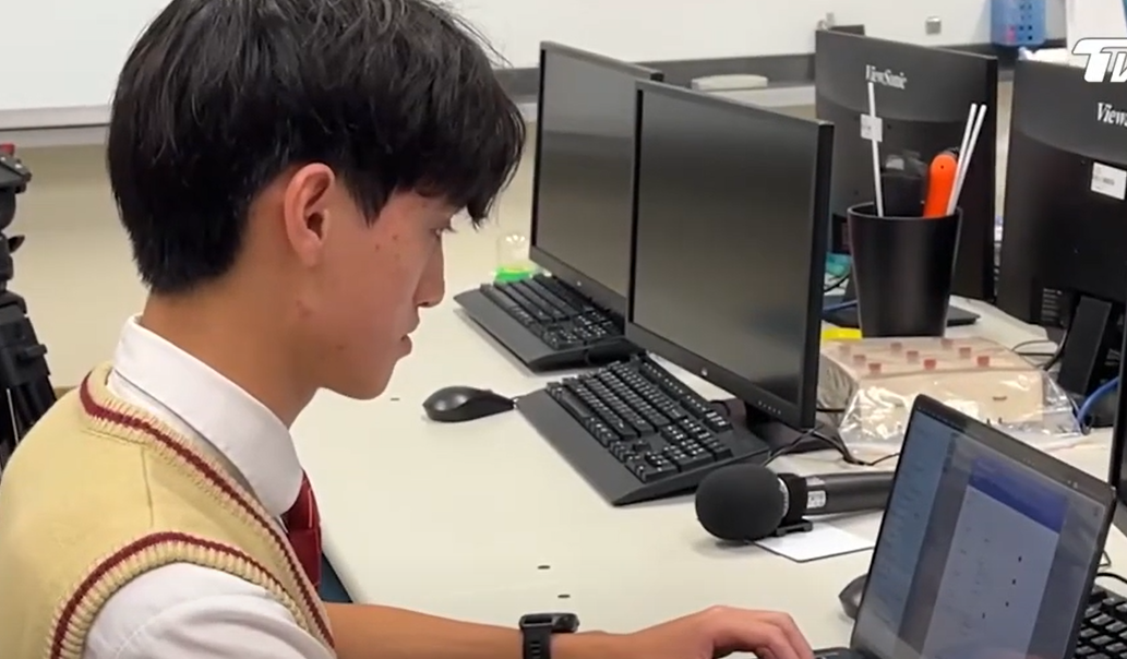 台灣花蓮地震|「台灣地震速報」的App突然爆紅,程式開發者是17歲高中生林子祐。(影片截圖)