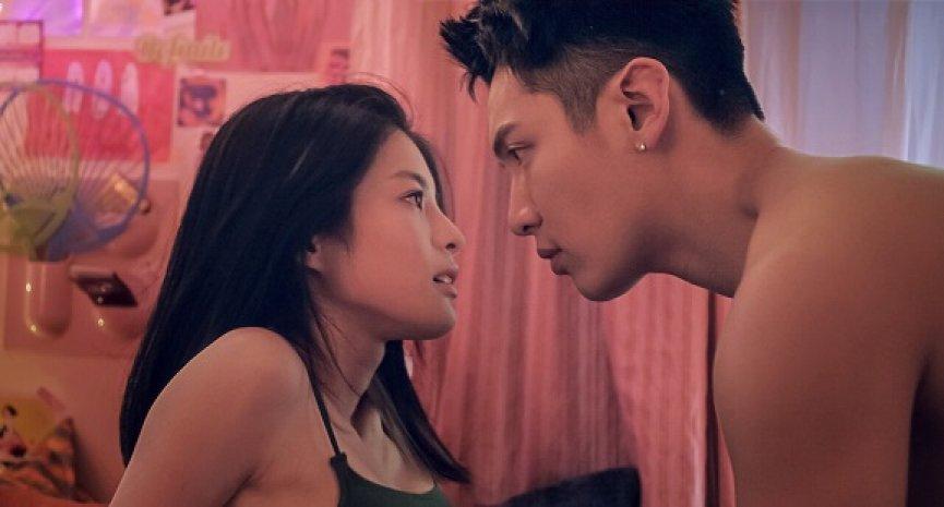 詹子萱肉搏柯震東成功爆紅。