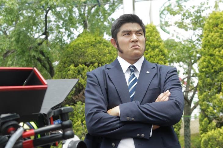 演出電影《俺物語!!》時,鈴木亮平為忠於角色在40天內火速增肥60多磅。