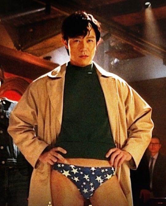 鈴木亮平在電影《城市獵人》上演多場搞笑場面。