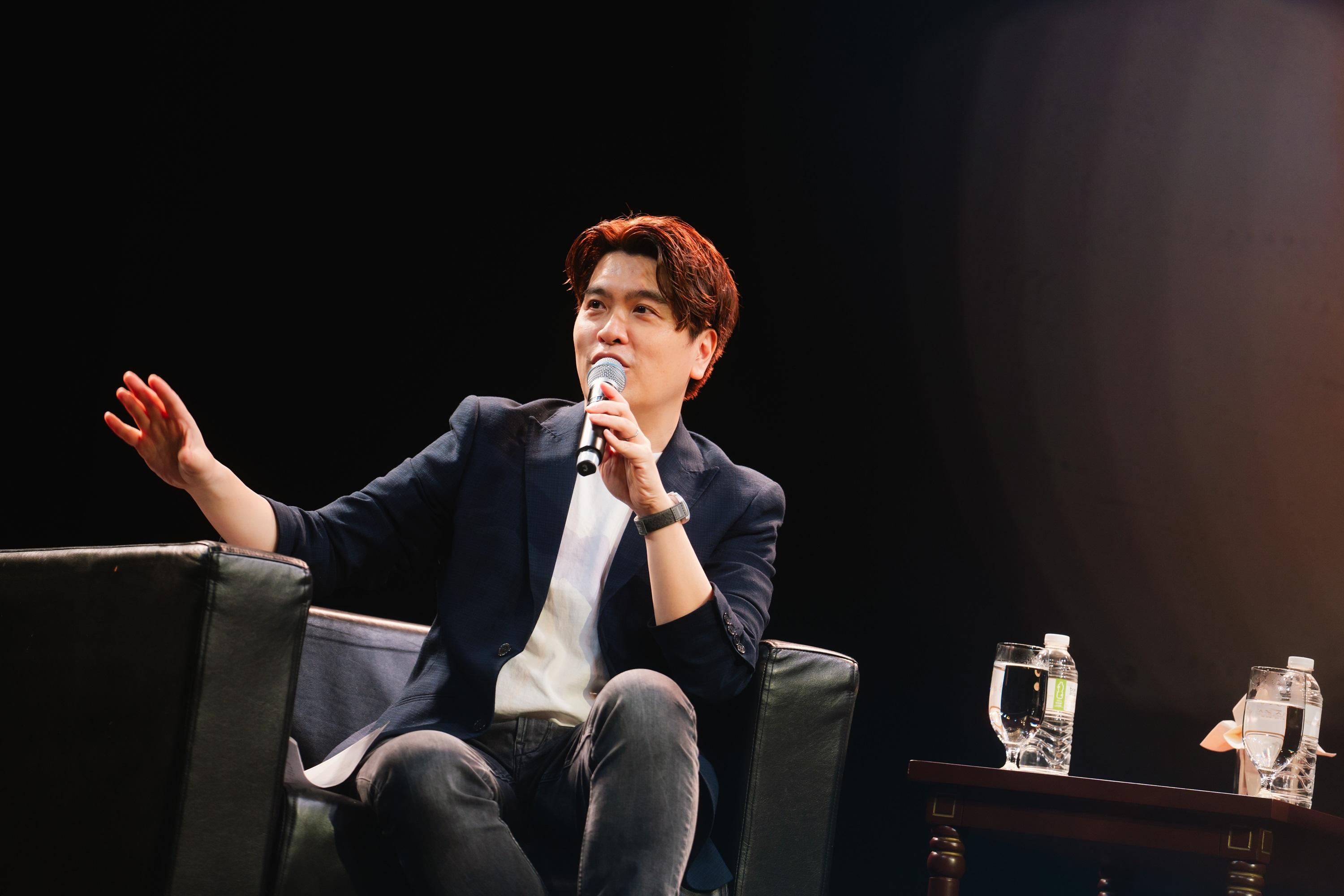 陳詠燊笑言「首部劇情電影計劃」的導演是片主,可憑作品「致富」。