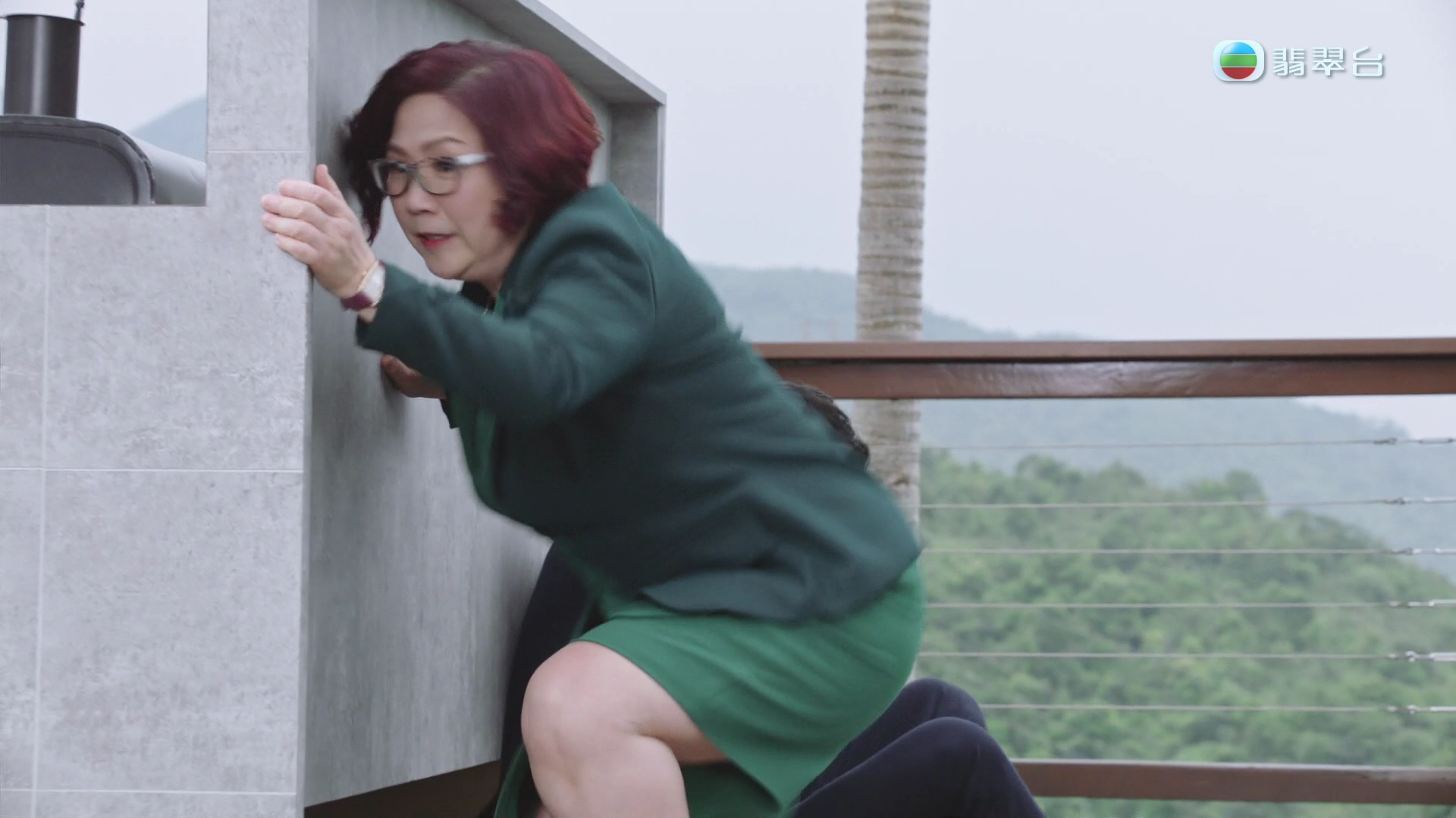 麥玲玲在《逆天奇案2》成神射手。