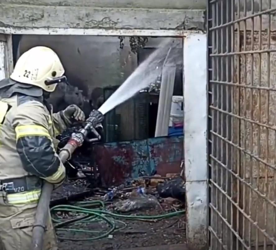 大火焚燒4小時才完全撲滅。(X)