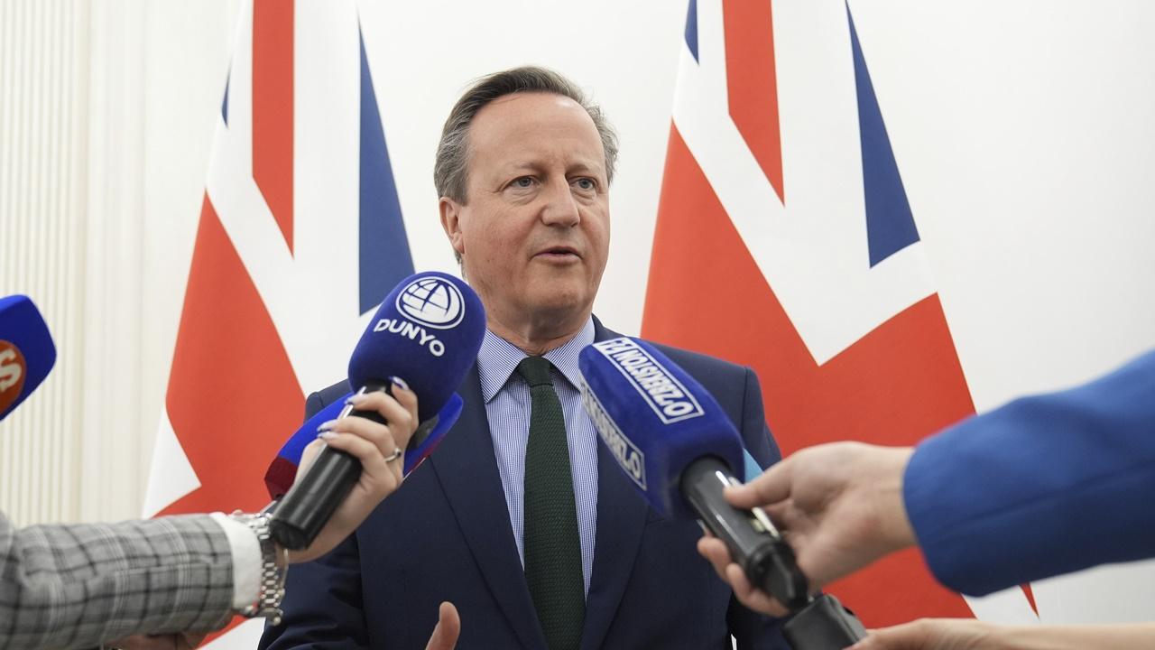 卡梅倫(David Cameron)亦形容,以色列的建議非常慷慨,持續40日的停火可能會釋放數千名巴勒斯坦囚犯。(AP)