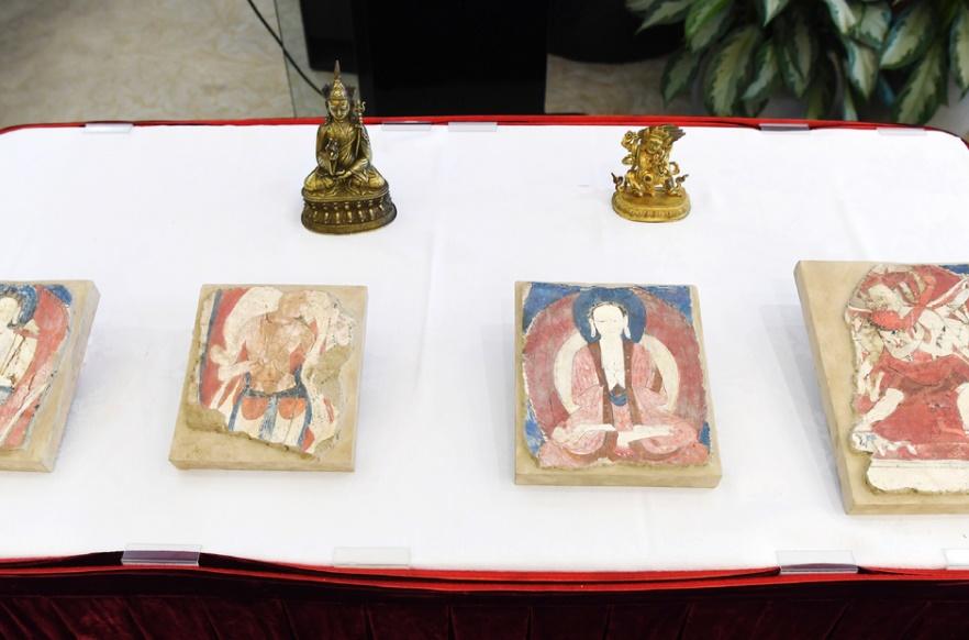 交接儀式在當地周三(17日)下午在中國駐紐約總領館舉行。(新華社)