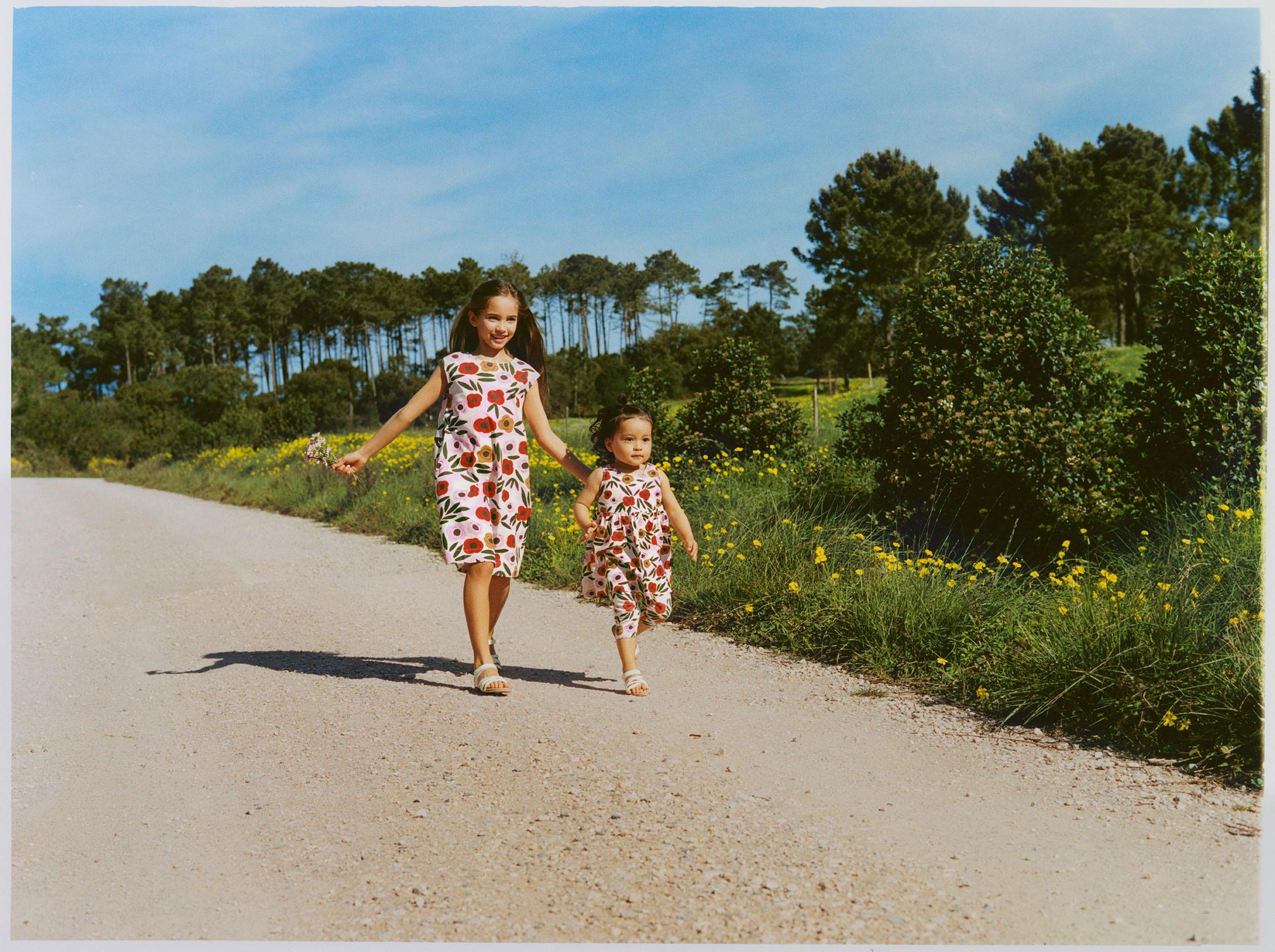 UNIQLO再聯乘Marimekko 夏日圖案連身裙/半月包/帆布鞋 低至$59無痛入手