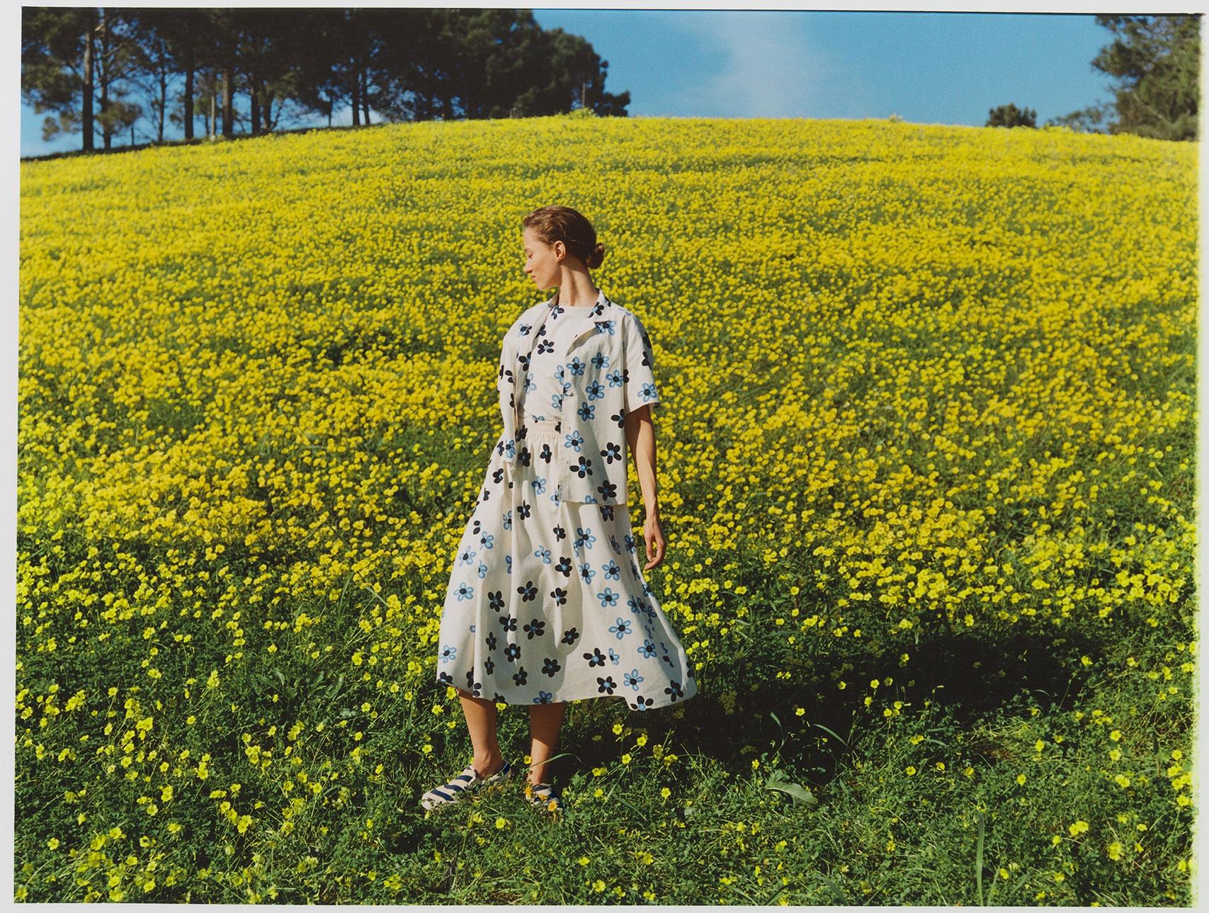 UNIQLO再聯乘Marimekko 夏日圖案連身裙/半月包/帆布鞋 低至$59無痛入手