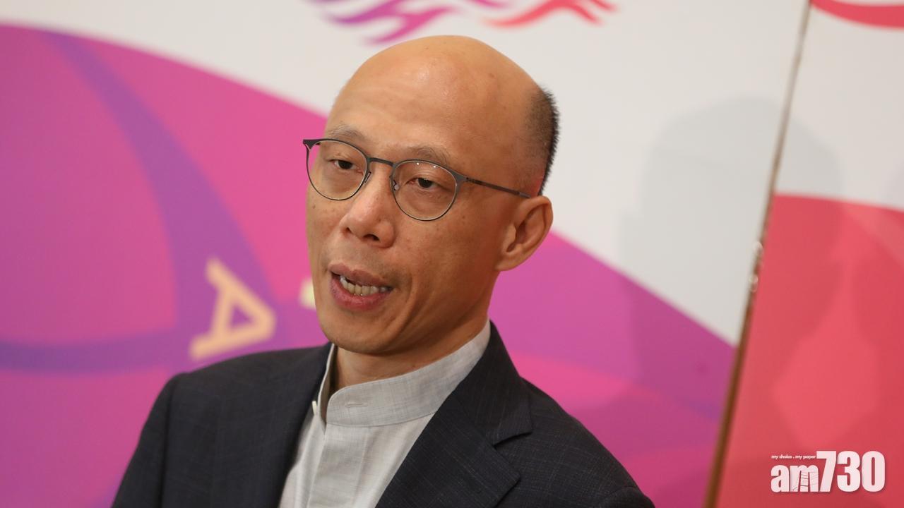 前環境局局長黃錦星呼籲社會珍惜契機、迎難而上,支持政府推動垃圾收費計劃,強調即使經濟狀況一般,也不能犧牲環境,令氣候再惡化。