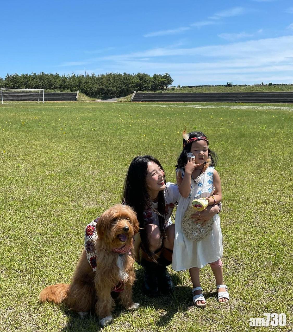 冷氣病解決|長時間在冷氣房會令身體變得僵硬和疲倦,因此不妨定時出門走動。