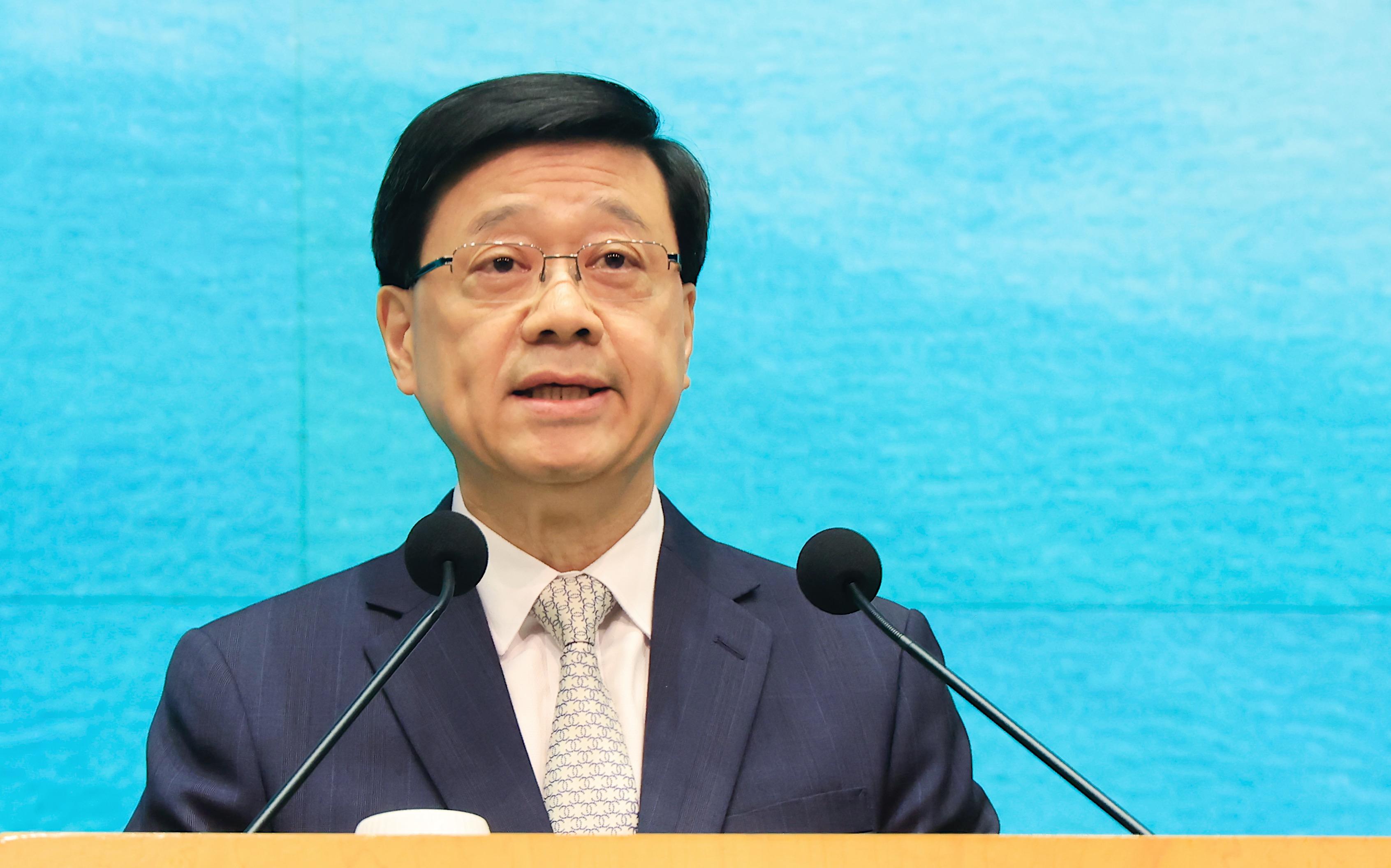 李家超開場發言續大談盛事帶動經濟收益(中通社)