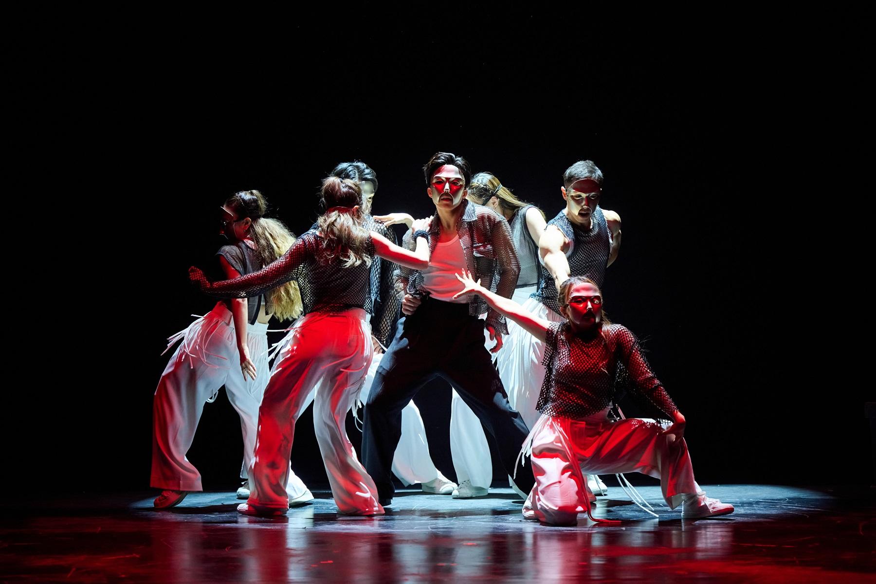 Lyman 香胤宅首個個人舞蹈劇場《Unspoken》。